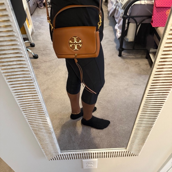 Tory Burch Crossbody (Barely Use) - Picture 3 of 7